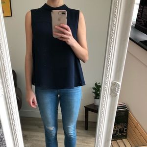 💙💙 Navy Zara tank top with cute back detail